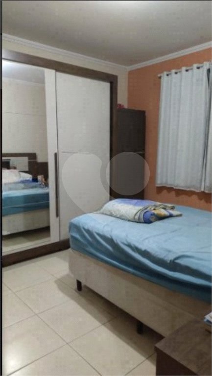 Casa à venda com 5 quartos, sendo 1 suíte,  em Parque do Colégio, Suzano, SP