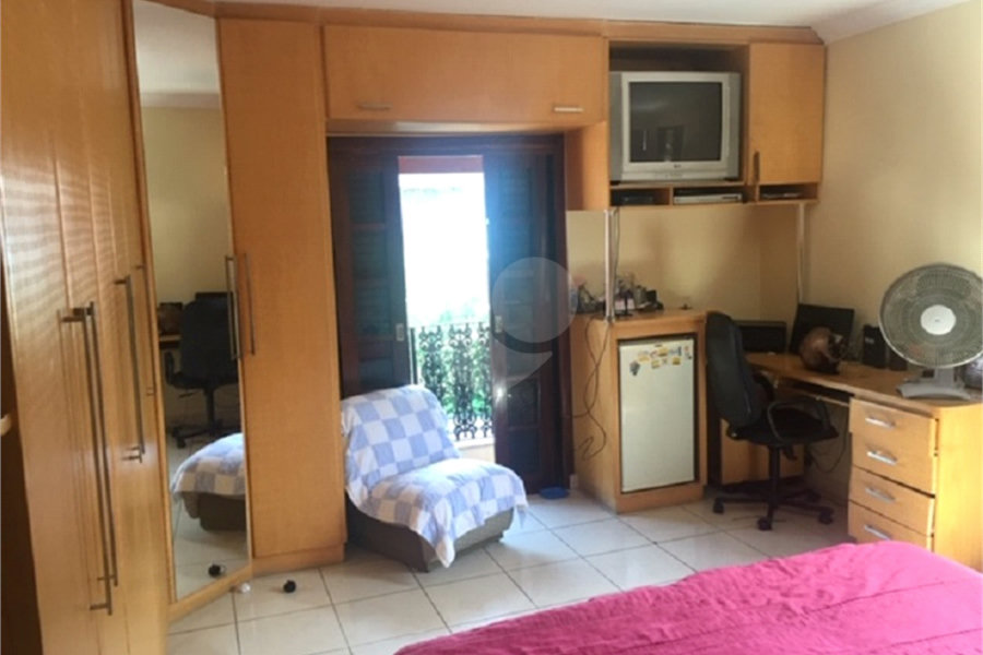 Sobrado à venda com 3 quartos, sendo 1 suíte, em Vila Albertina, São Paulo, SP