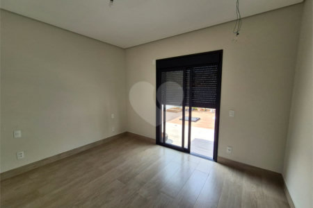 Casa à venda com 3 suítes no condomínio Terras de São Francisco, Vinhedo - SP