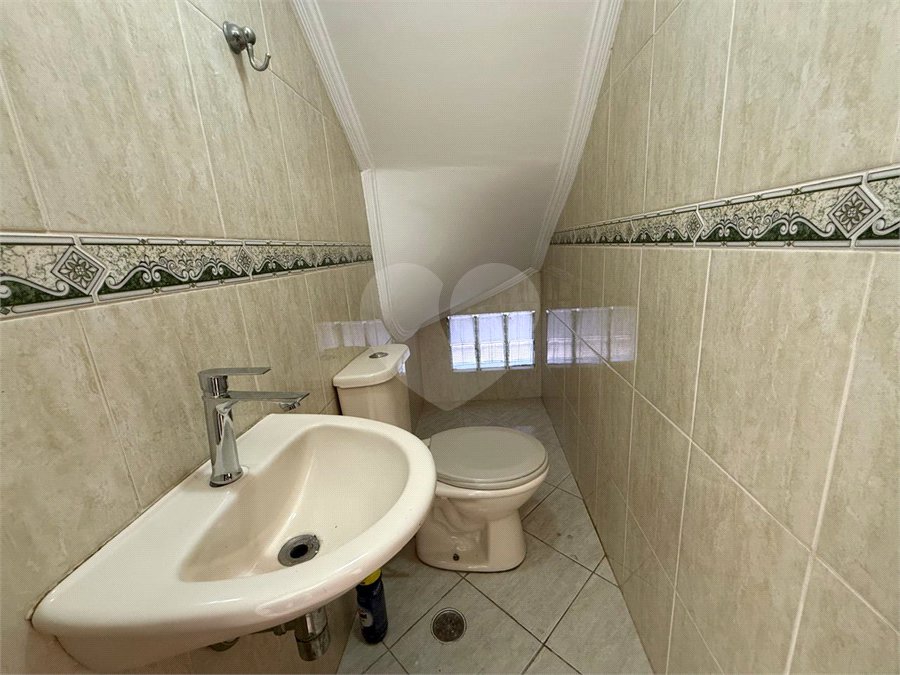 Sobrado à venda com 3 quartos, sendo 1 suíte,  em Parque Vitória, São Paulo, SP