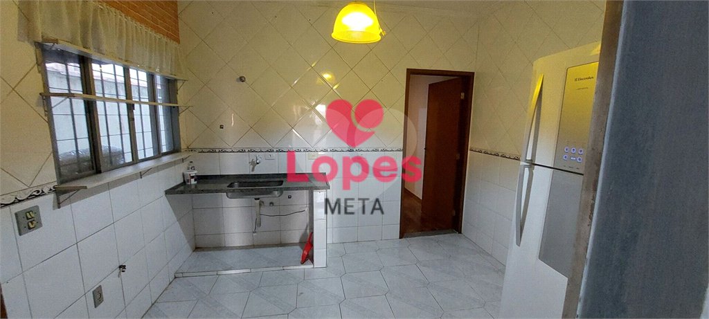 Casa à venda com 3 quartos, sendo 2 suítes, em Jardim das Indústrias, São José dos Campos, SP