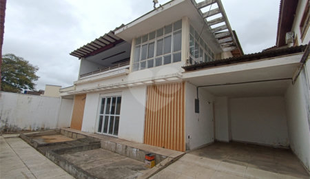 Casa à venda com 3 quartos no Centro, São Roque, SP