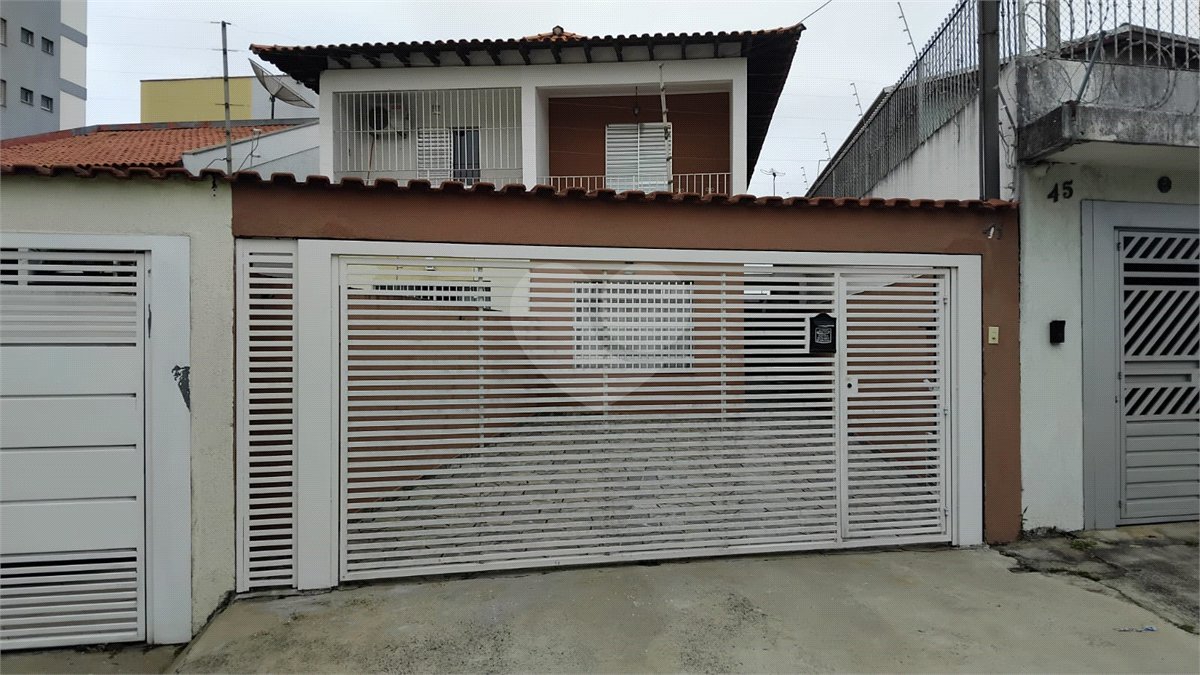 Casa à venda com 4 quartos, sendo 3 suítes,  em Vila Polopoli, São Paulo, SP