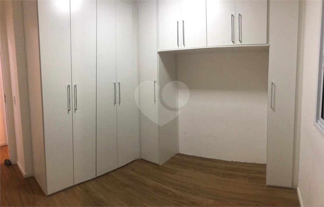 Apartamento à venda ou para alugar com 2 quartos em Parque Vitória, São Paulo, SP