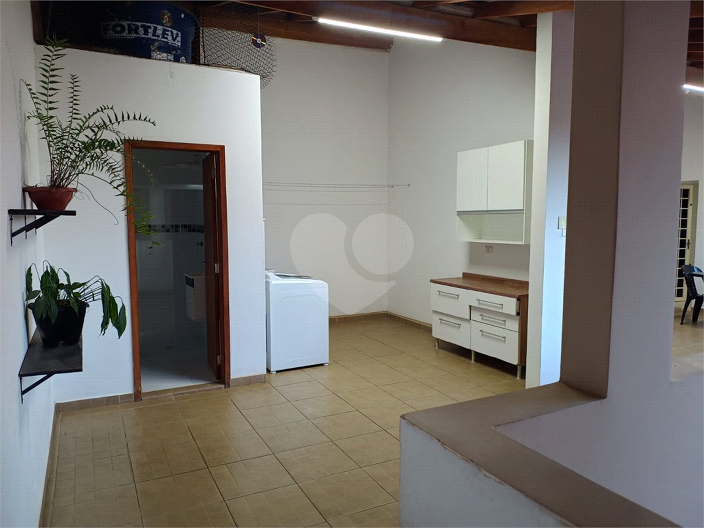 Sobrado à venda com 3 quartos, sendo 2 suítes,  em Jardim Wanel Ville V, Sorocaba, SP