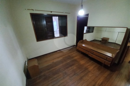 Casa à venda com 4 quartos, sendo 2 suítes,  em Parque Esmeralda, São Paulo, SP