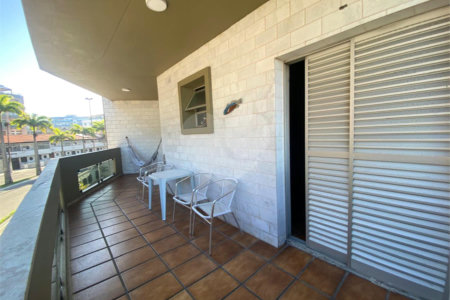 Apartamento à venda com 3 quartos, sendo 1 suíte,  em Vila Nova, Cabo Frio, RJ