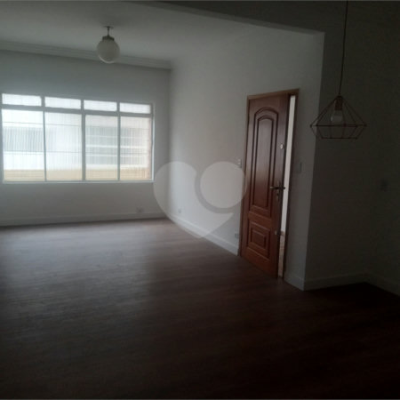 Casa de Vila à venda com 4 quartos, sendo 1 suíte, em Vila Olímpia, São Paulo, SP