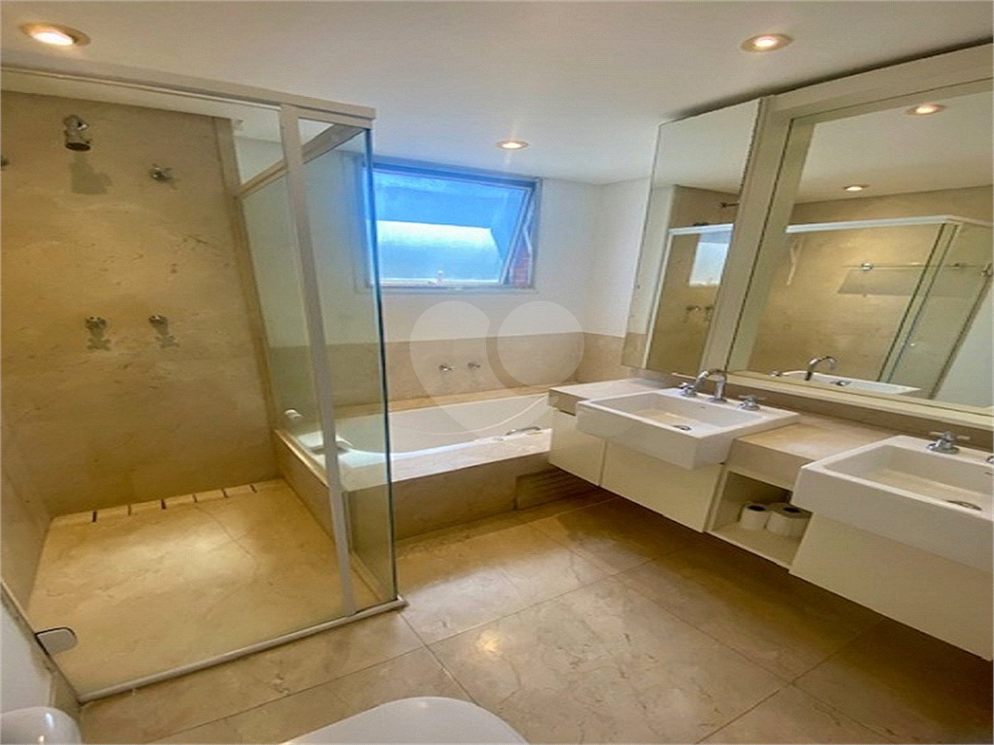 Apartamento à venda ou para alugar com 2 suítes em Itaim Bibi, São Paulo, SP