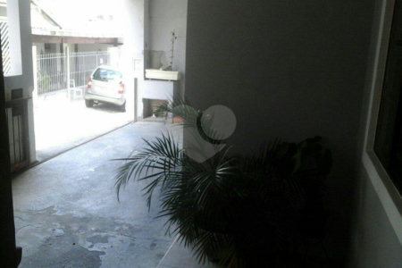 Casa de Vila à venda com 4 quartos, sendo 1 suíte, no condomínio Travessa Isadora,4, São Paulo - SP