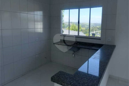 Casa à venda com 4 quartos, sendo 2 suítes,  no condomínio Jardim Imperador, Igaratá - SP