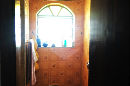 Sobrado à venda com 4 quartos, sendo 1 suíte,  em Vila Gomes, São Paulo, SP
