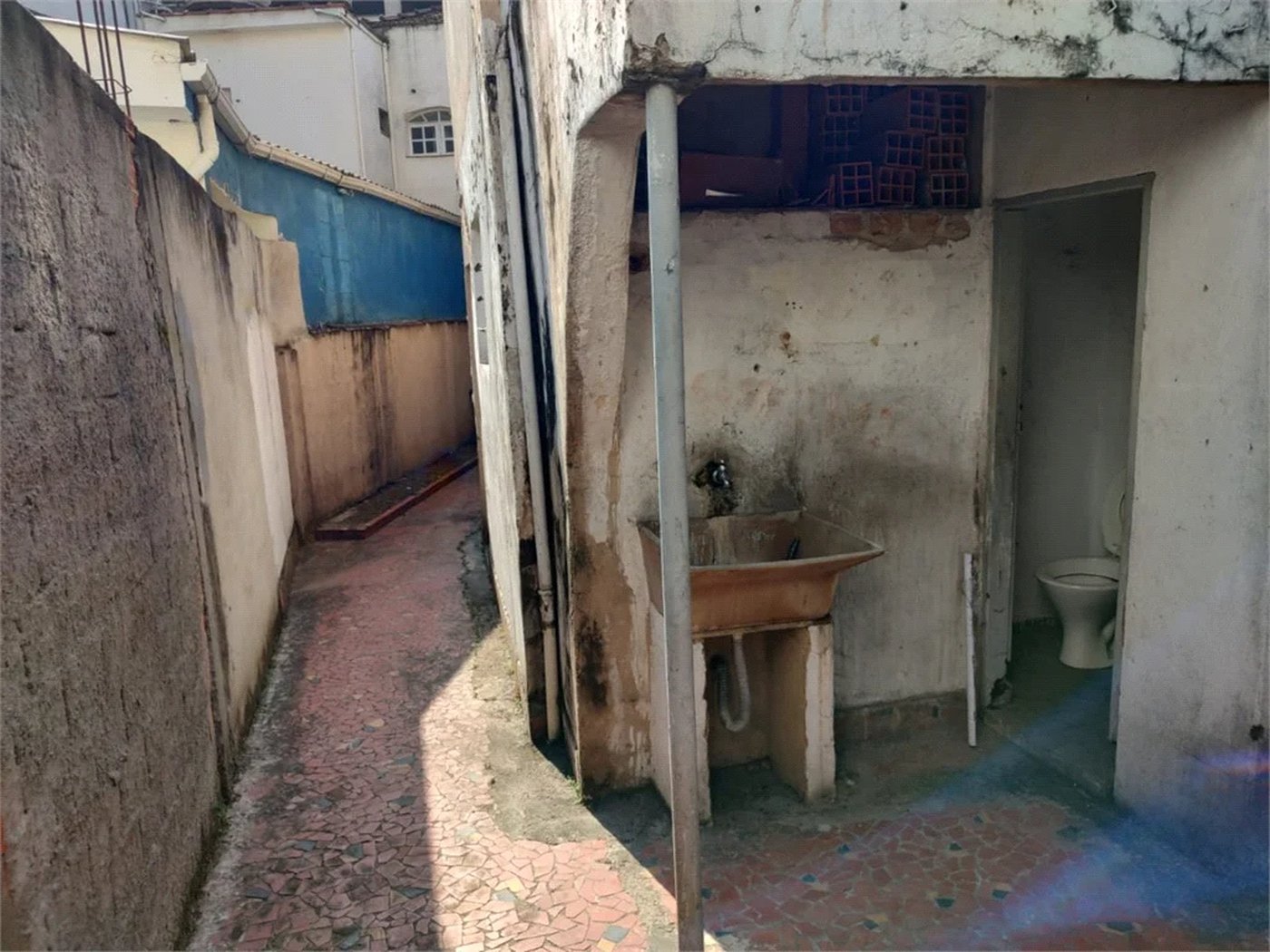 Sobrado à venda ou para alugar com 4 quartos em Água Branca, São Paulo, SP