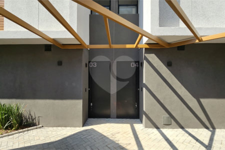 Casa à venda com 4 suítes no condomínio Cube Cidade Jardim, São Paulo - SP