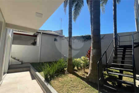 Sobrado à venda com 4 quartos, sendo 3 suítes, em Jardim Paulista, Atibaia, SP