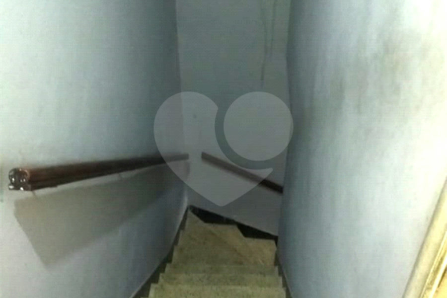 Sobrado à venda com 2 quartos em Pari, São Paulo, SP
