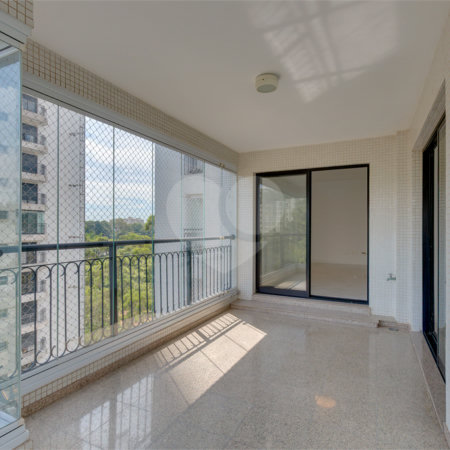 Apartamento à venda com 4 suítes em Jardim Marajoara, São Paulo, SP