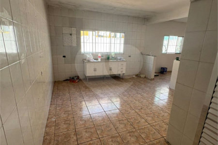 Casa à venda com 4 quartos em Jardim Casa Branca, Suzano, SP