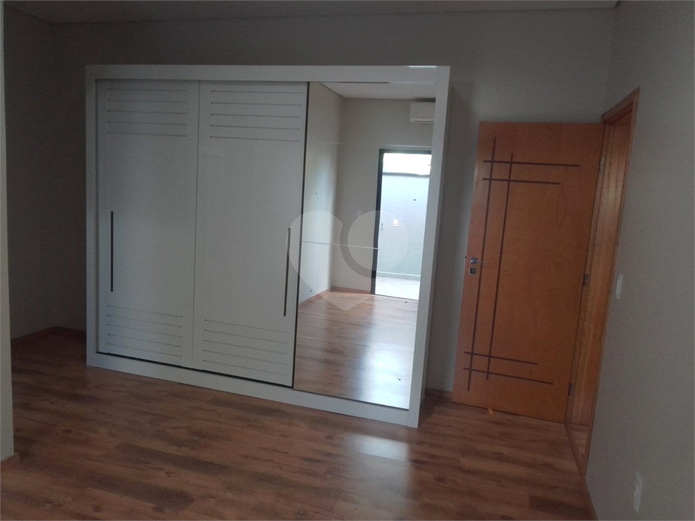 Casa à venda com 3 suítes no condomínio Villa dos Inglezes, Sorocaba - SP