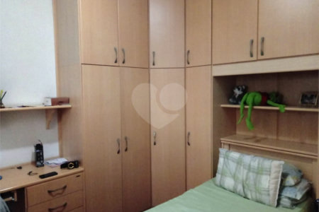 Casa Térrea à venda com 3 quartos, sendo 1 suíte, em Vila Paulicéia, São Paulo, SP