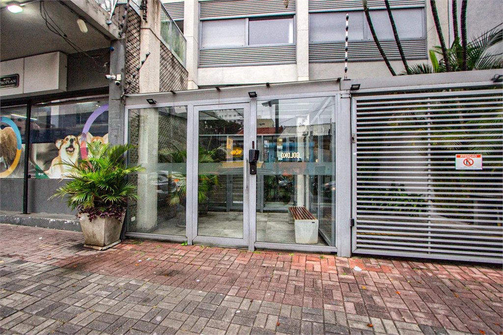 Apartamento à venda com 3 quartos, sendo 1 suíte, em Pinheiros, São Paulo, SP