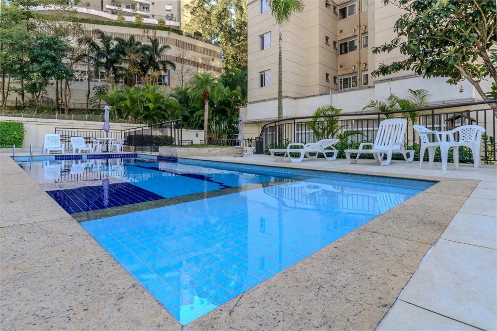 Apartamento à venda com 2 quartos, sendo 1 suíte,  em Vila Andrade, São Paulo, SP