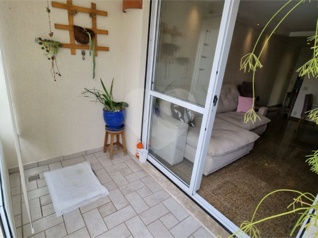 Apartamento à venda com 3 quartos, sendo 1 suíte,  em Jardim Marajoara, São Paulo, SP