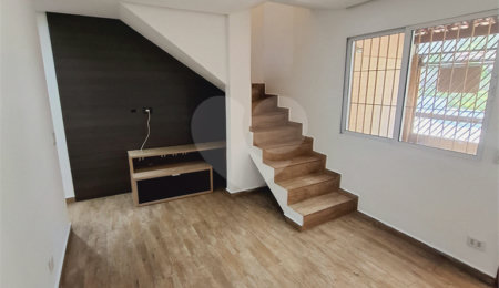 Sobrado à venda com 2 quartos em Interlagos, São Paulo, SP