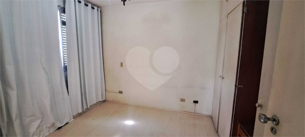 Apartamento à venda com 3 quartos, sendo 1 suíte, em Vila Uberabinha, São Paulo, SP