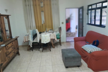 Sobrado à venda com 2 suítes em Várzea de Baixo, São Paulo, SP