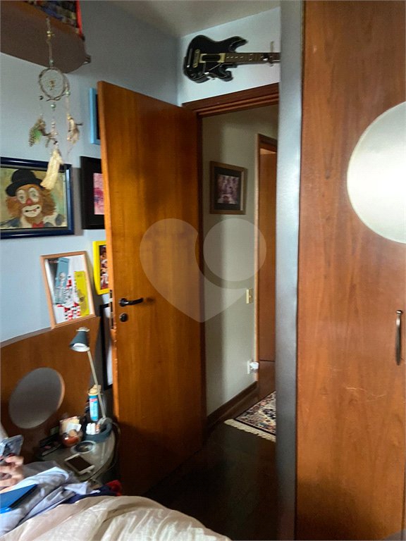 Apartamento à venda com 4 quartos, sendo 3 suítes,  em Cidade São Francisco, São Paulo, SP
