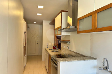 Cobertura à venda com 4 quartos, sendo 2 suítes,  em Tijuca, Rio de Janeiro, RJ