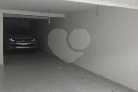 Sobrado à venda com 3 suítes em Jardim Japão, São Paulo, SP