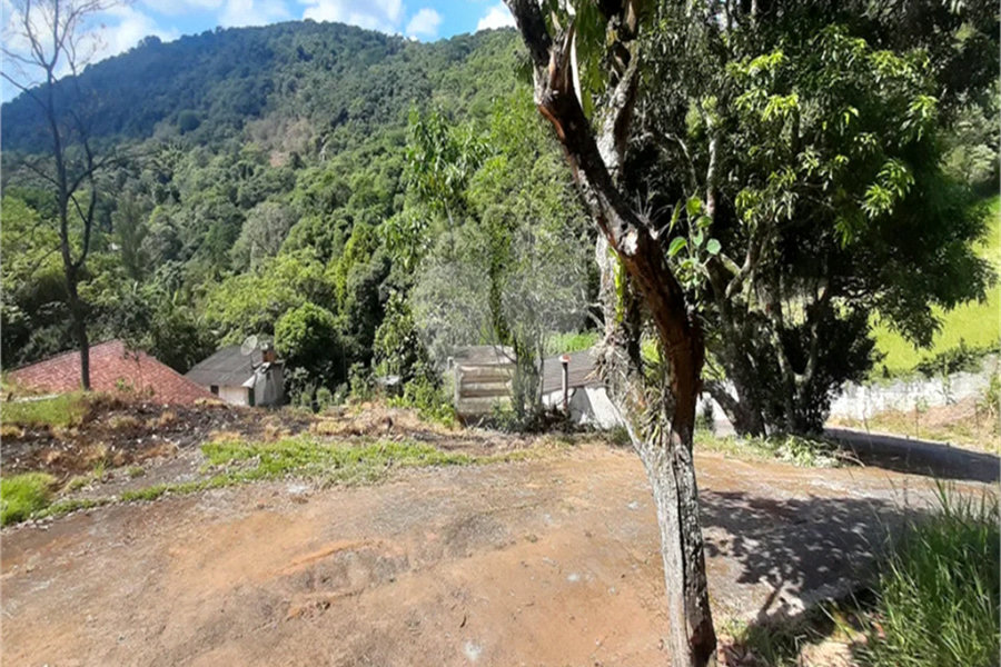 Casa à venda com 2 quartos em Serra da Cantareira, Mairiporã, SP