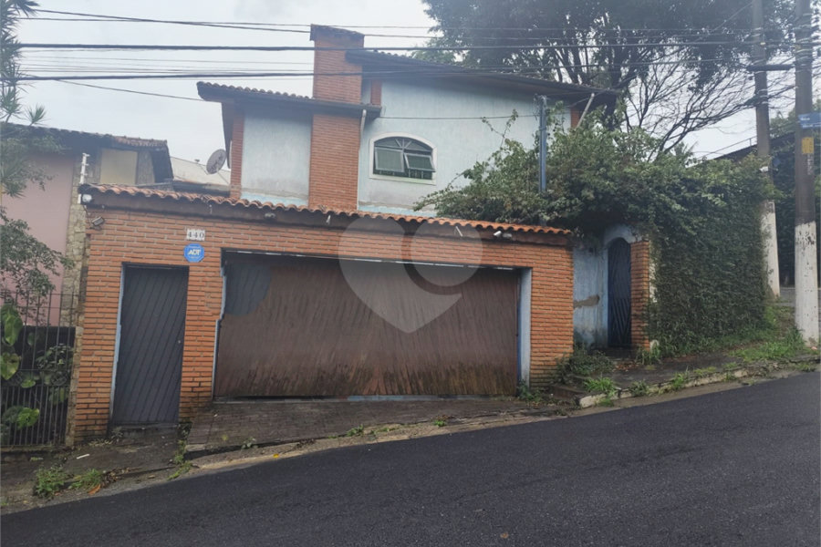 Sobrado à venda com 4 quartos, sendo 2 suítes,  em Tremembé, São Paulo, SP