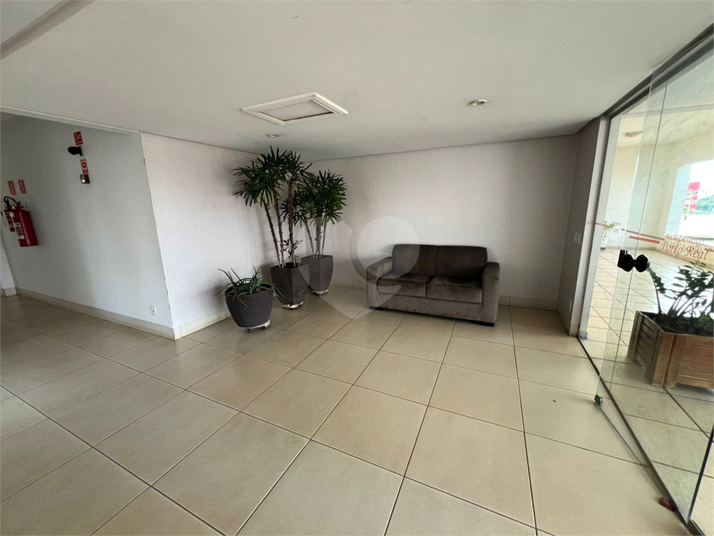 Apartamento à venda com 2 quartos, sendo 1 suíte, em Araés, Cuiabá, MT