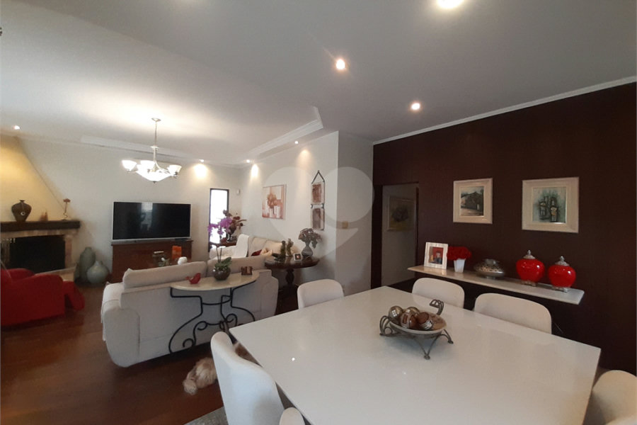 Casa à venda com 4 quartos, sendo 2 suítes,  em Jardim Floresta, São Paulo, SP