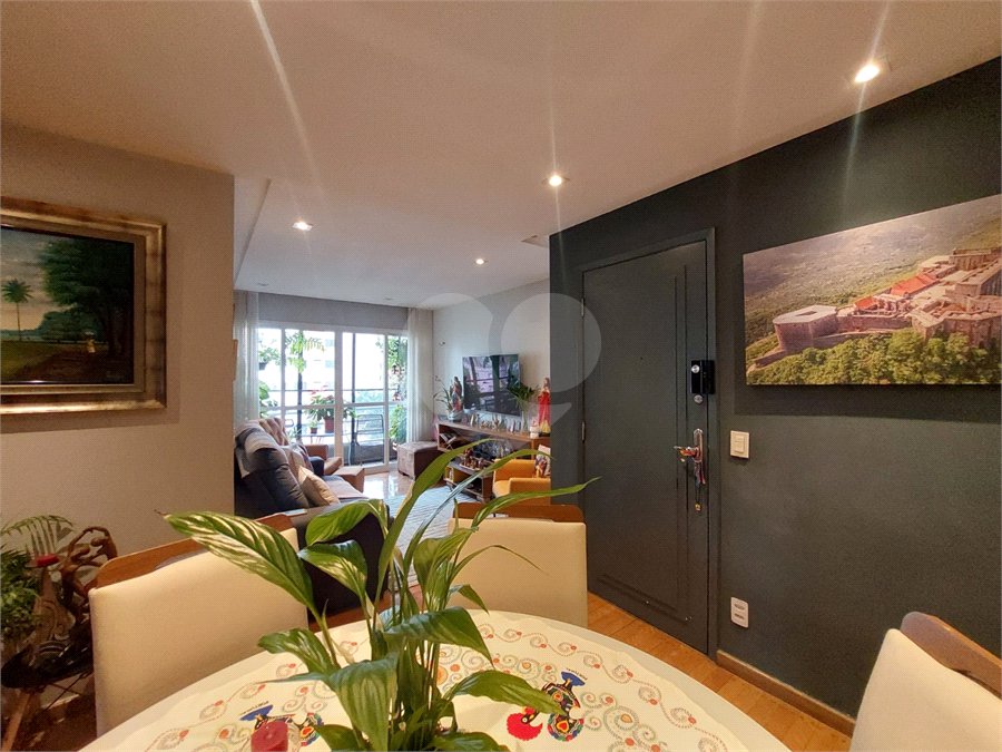 Apartamento à venda com 3 quartos, sendo 1 suíte, em Real Parque, São Paulo, SP