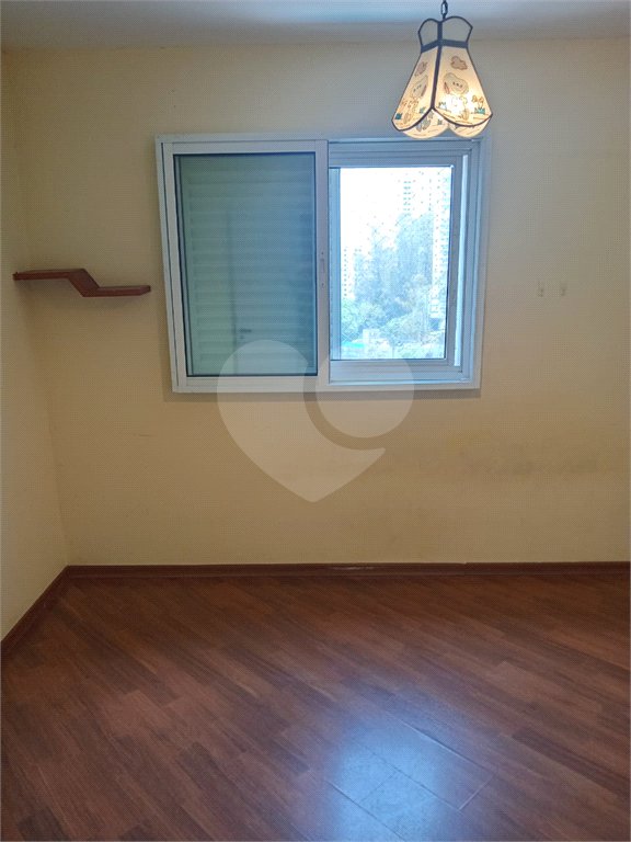 Apartamento à venda com 3 quartos, sendo 1 suíte,  em Vila Suzana, São Paulo, SP