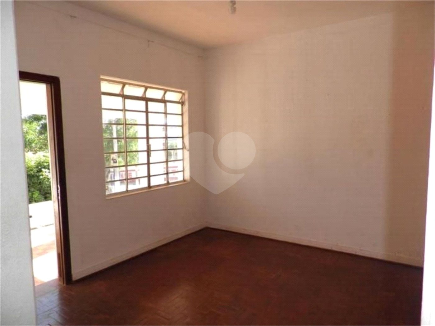 Casa à venda com 2 quartos no Centro, Vinhedo, SP