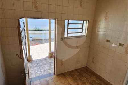 Casa à venda ou para alugar com 5 quartos, sendo 1 suíte, no Centro, Salto, SP