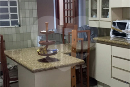 Casa à venda com 3 quartos, sendo 1 suíte, em Jardim Europa, Bragança Paulista, SP