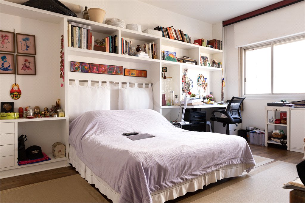 Apartamento à venda com 4 quartos, sendo 2 suítes, em Jardim Paulista, São Paulo, SP