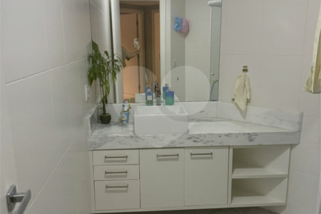 Apartamento à venda com 3 quartos, sendo 1 suíte, em Vila Gomes Cardim, São Paulo, SP