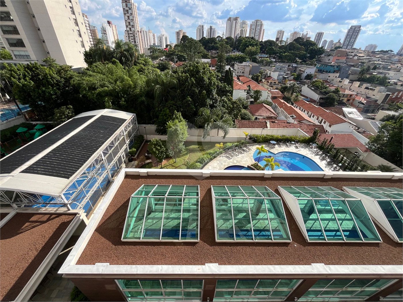 Apartamento à venda com 3 suítes em Santa Teresinha, São Paulo, SP