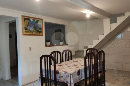 Sobrado à venda com 5 quartos, sendo 1 suíte, em Jardim Brogotá, Atibaia, SP