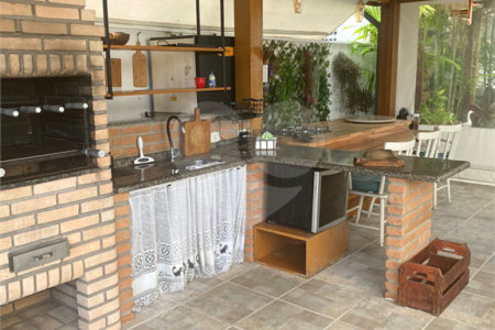 Apartamento à venda com 3 quartos, sendo 1 suíte, em Vila Andrade, São Paulo, SP
