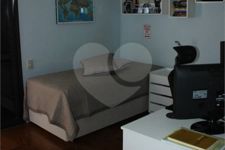 Apartamento à venda com 4 quartos, sendo 3 suítes,  em Vila Suzana, São Paulo, SP