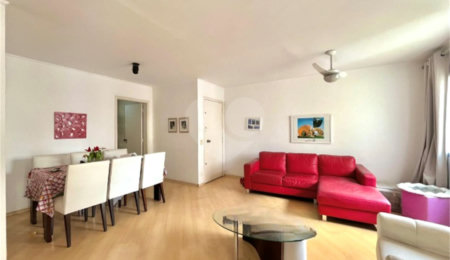 Apartamento à venda com 2 quartos em Moema, São Paulo, SP