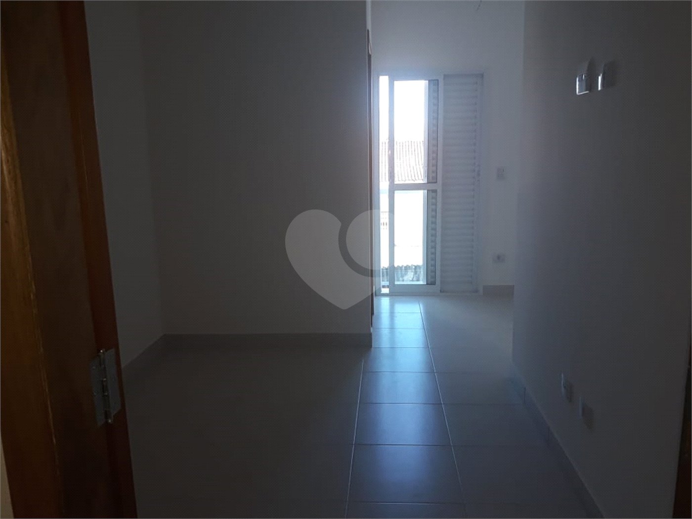 Casa à venda com 2 suítes no condomínio martinha, São Paulo - SP